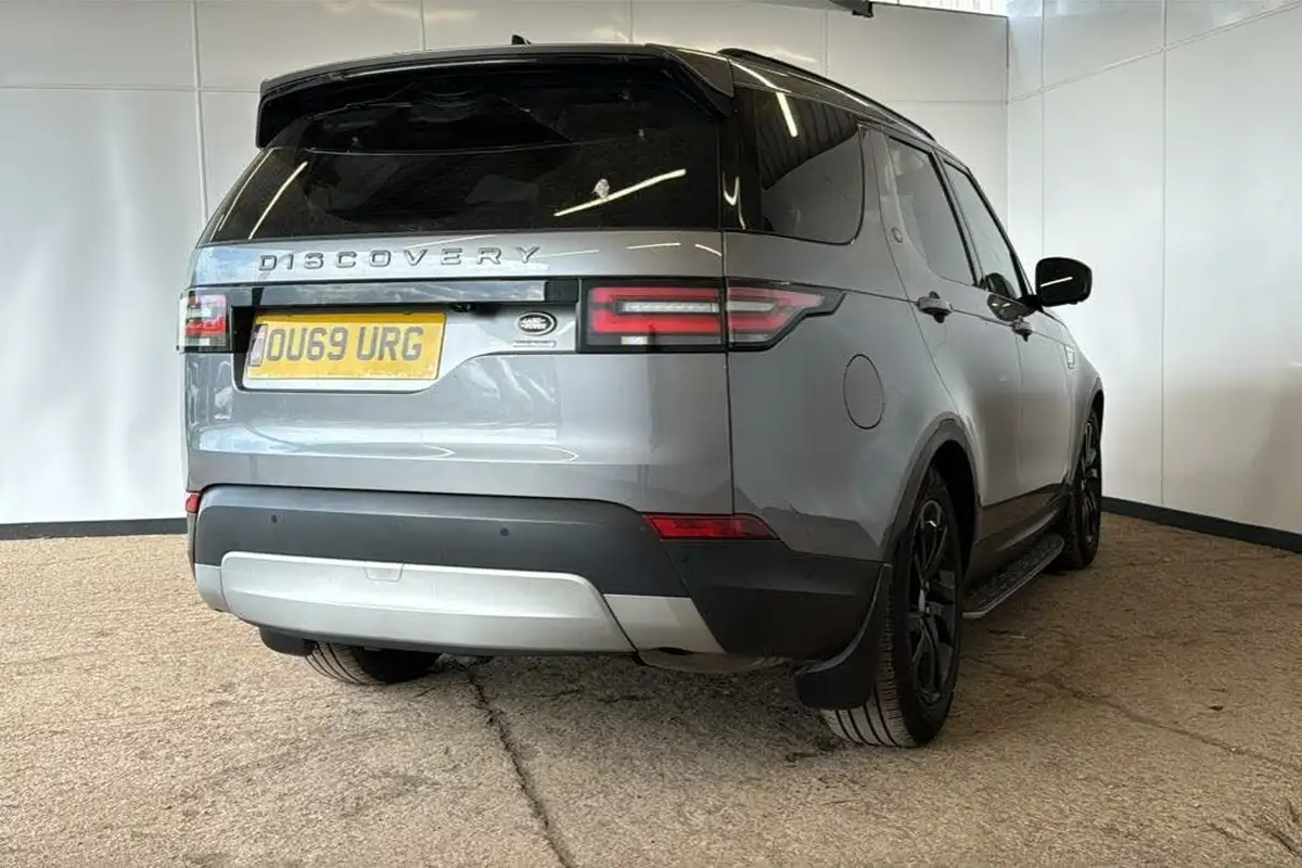 2019-land-rover-discovery-30-sd6-hse-big-3