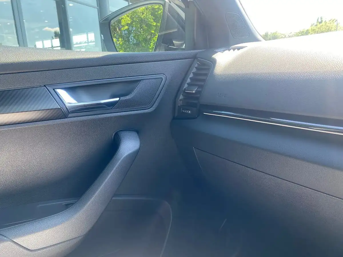 2023-skoda-karoq-15-tsi-sportline-dsg-big-24