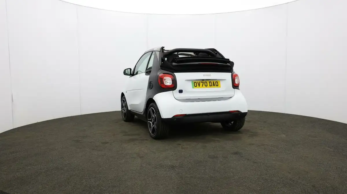 2020-smart-fortwo-eq-pulse-premium-cabriolet-big-31