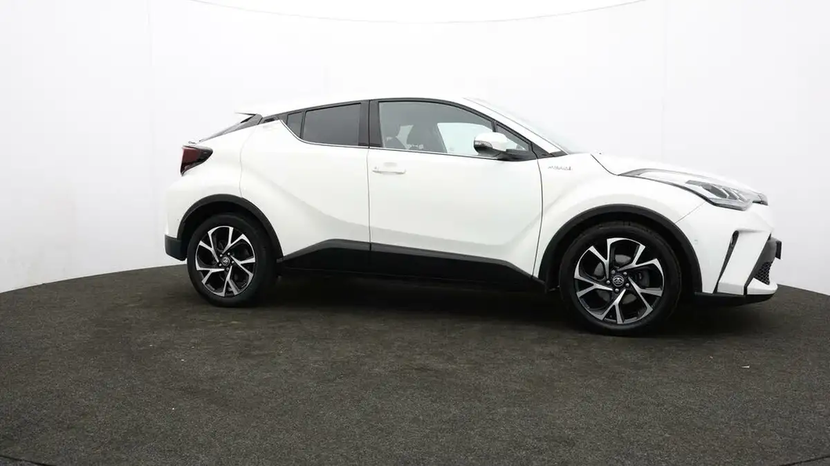 2020-toyota-c-hr-18-vvt-i-design-big-39