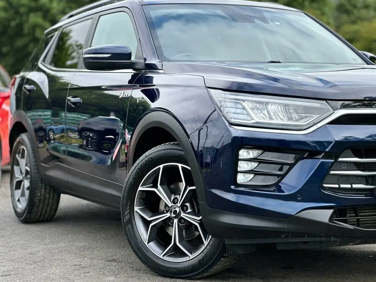 2020-kgm-ssangyong-korando-15-ultimate-big-8