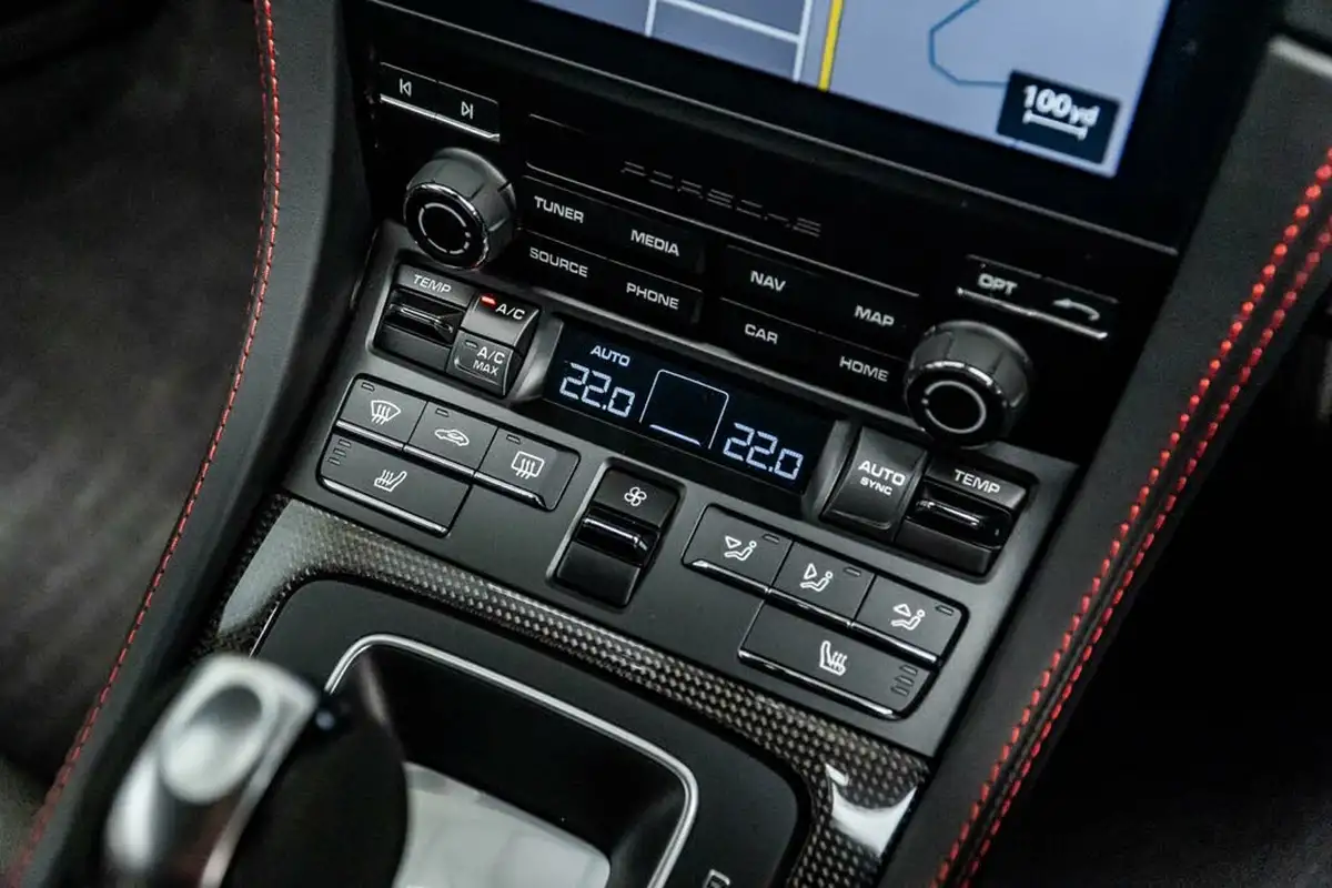 2024-porsche-cayman-718-40-cayman-gts-40-pdk-big-29