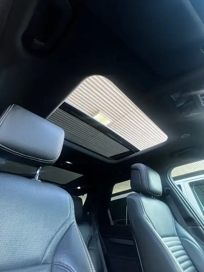 2021-land-rover-discovery-30-d300-r-dynamic-se-big-14