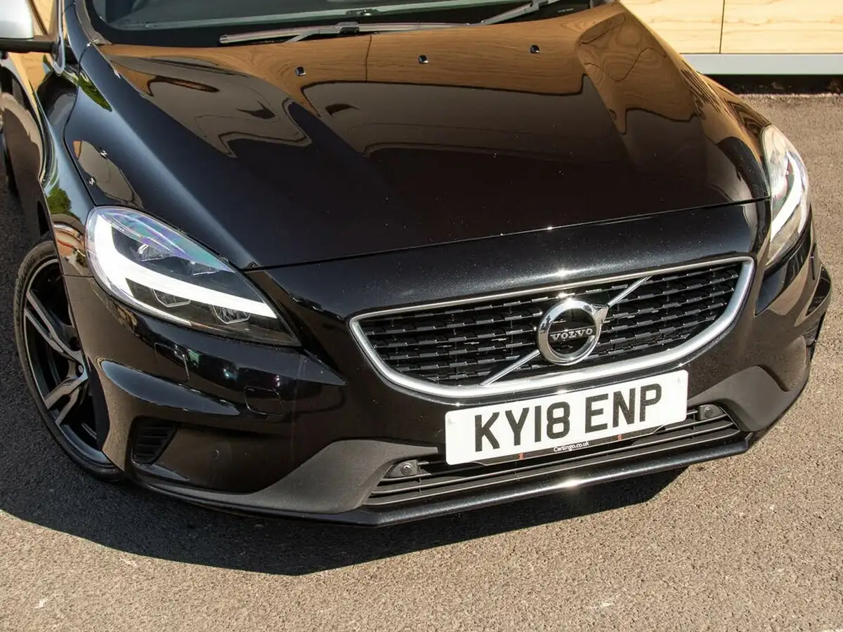 2017-volvo-v40-20-t3-r-design-pro-big-9