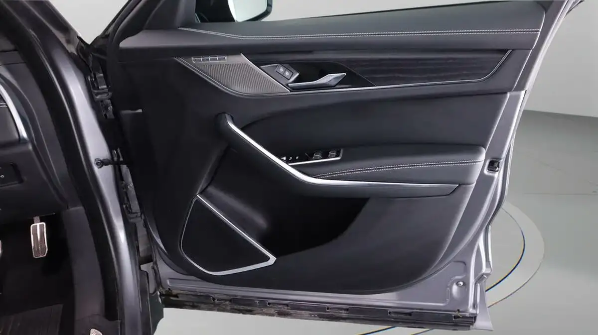 2022-jaguar-f-pace-20-p250-r-dynamic-black-big-15