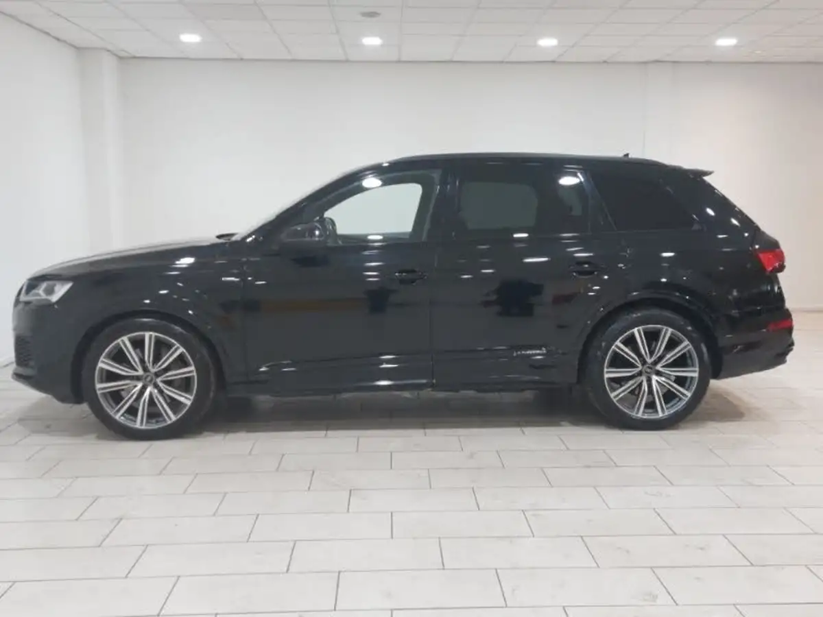 2022-audi-q7-30-55-tfsi-black-edition-big-3