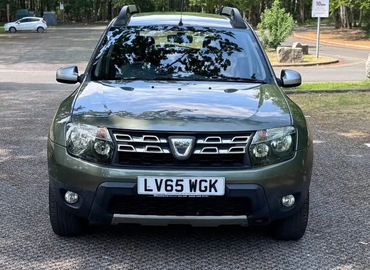 2015-dacia-duster-15d-laureate-107bhp-big-4
