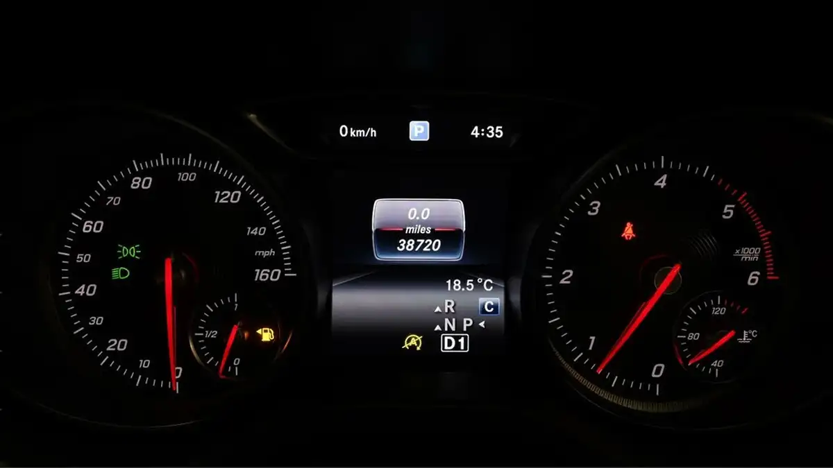 2018-mercedes-benz-gla-class-21d-gla-220d-sport-177ps-executivess-big-9