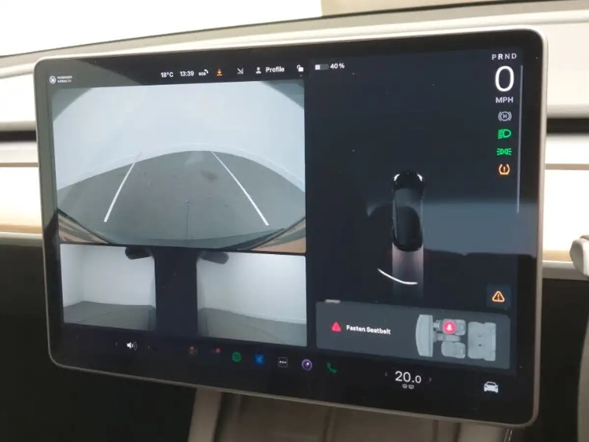 2021-tesla-model-3-e-long-range-4x4-big-14