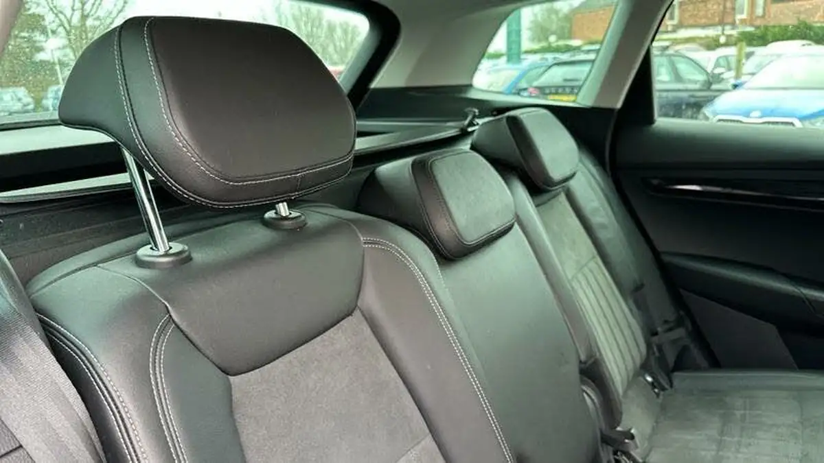 2019-skoda-karoq-15-tsi-se-l-dsg-big-9