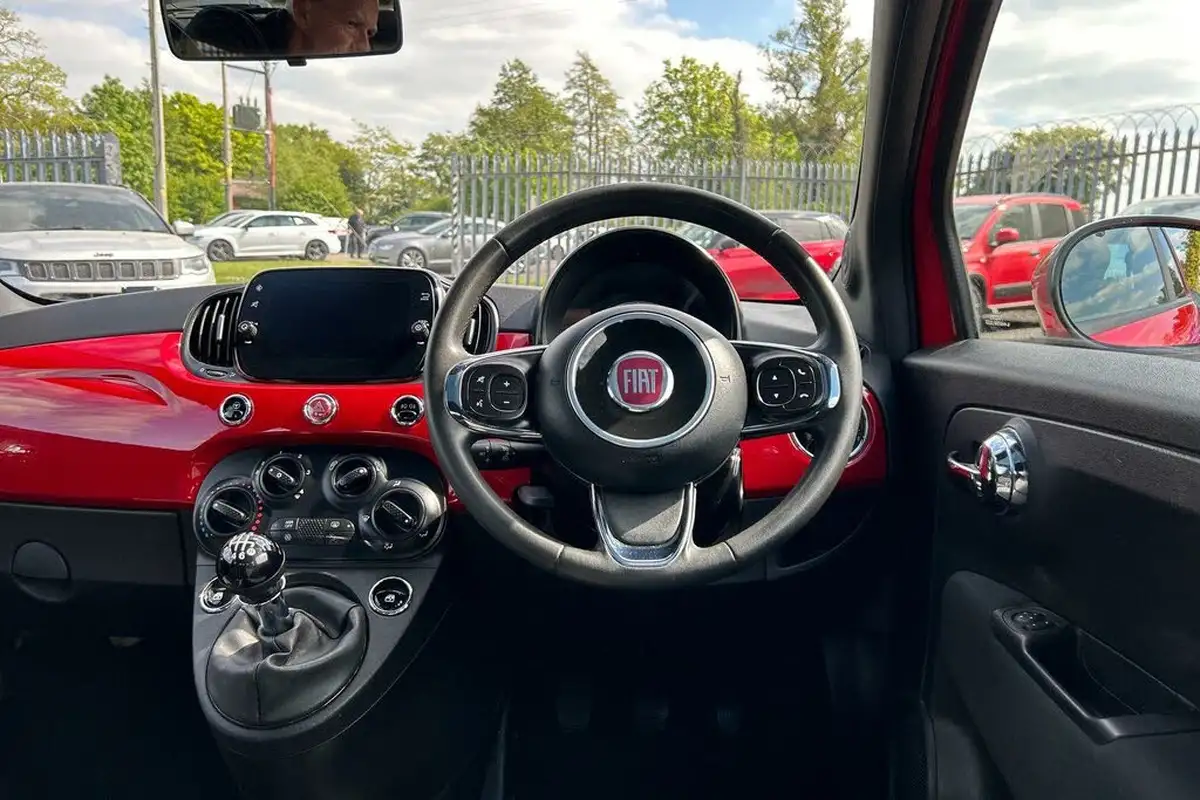 2020-fiat-500-10-lounge-big-9