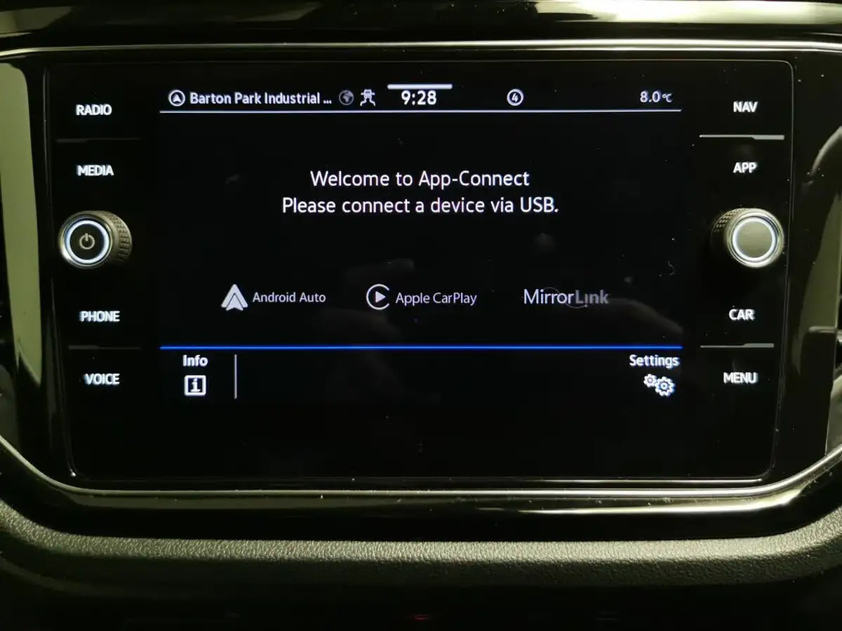 2021-volkswagen-t-roc-20tdi-black-edition-150ps-evo-big-21