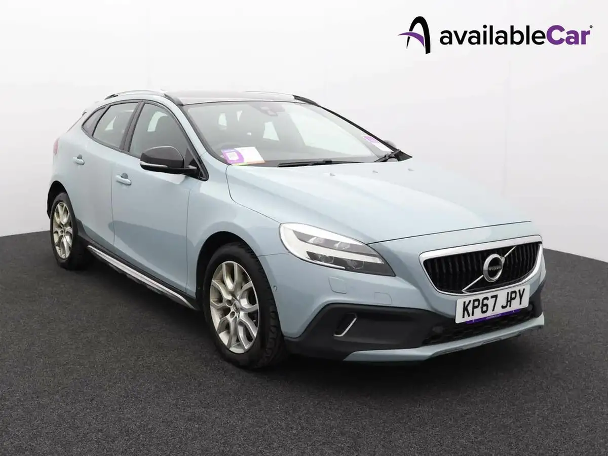 2017-volvo-v40-20td-d4-cross-country-pro-geartronic-big-0