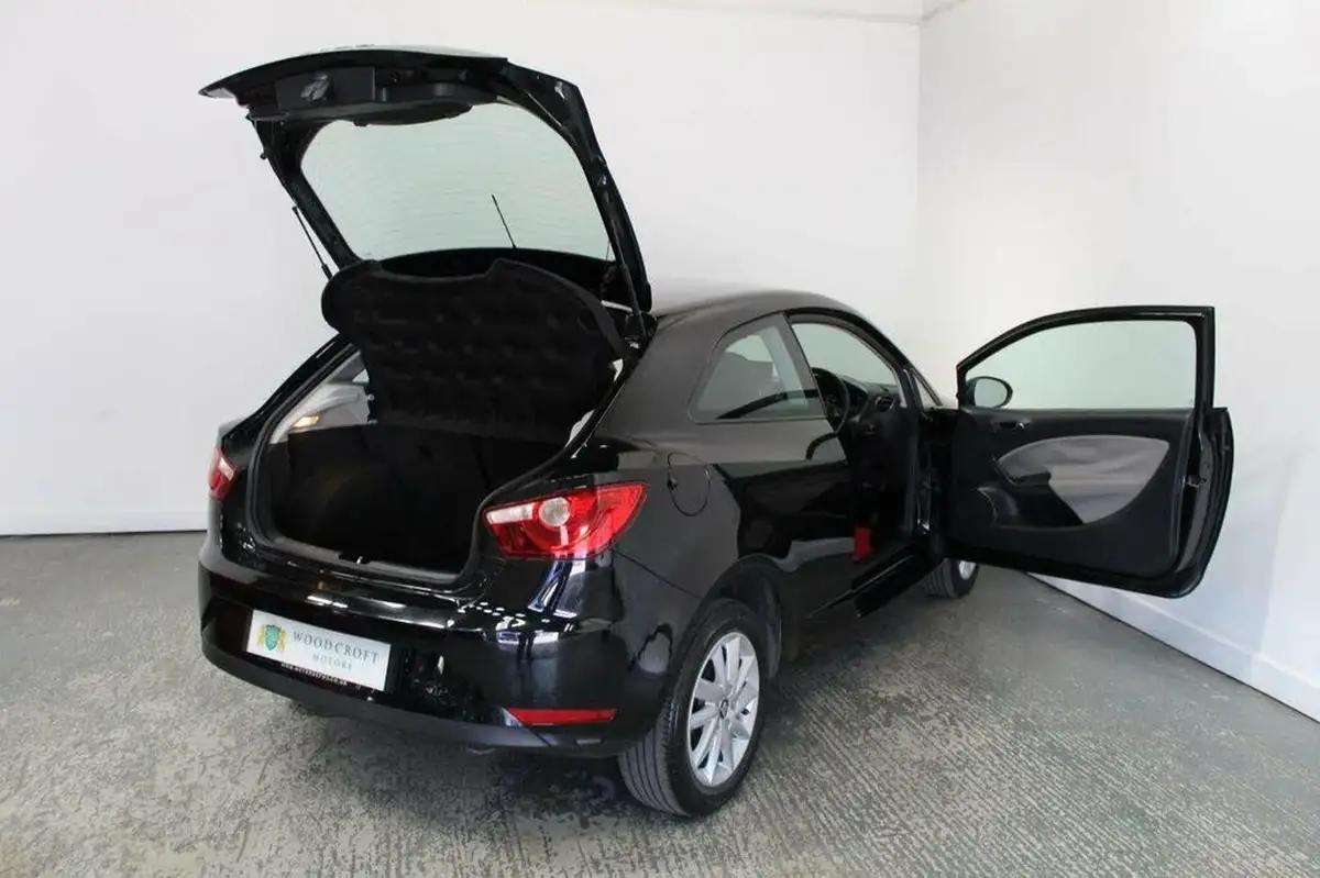 2015-seat-ibiza-14-se-sportcoupe-3d-big-18