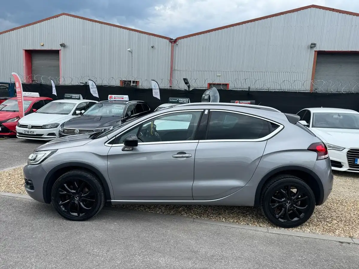 2016-ds-ds-4-16bluehdi-crossback-big-13