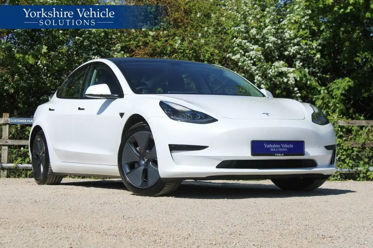 2021-tesla-model-3-e-standard-plus-big-0