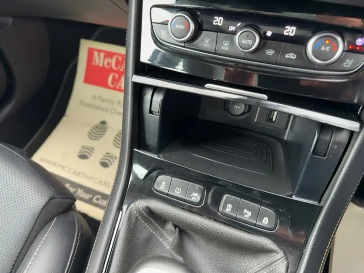 2020-vauxhall-grandland-x-12-elite-nav-big-41