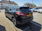 2017-nissan-qashqai-12-dig-t-tekna-small-4