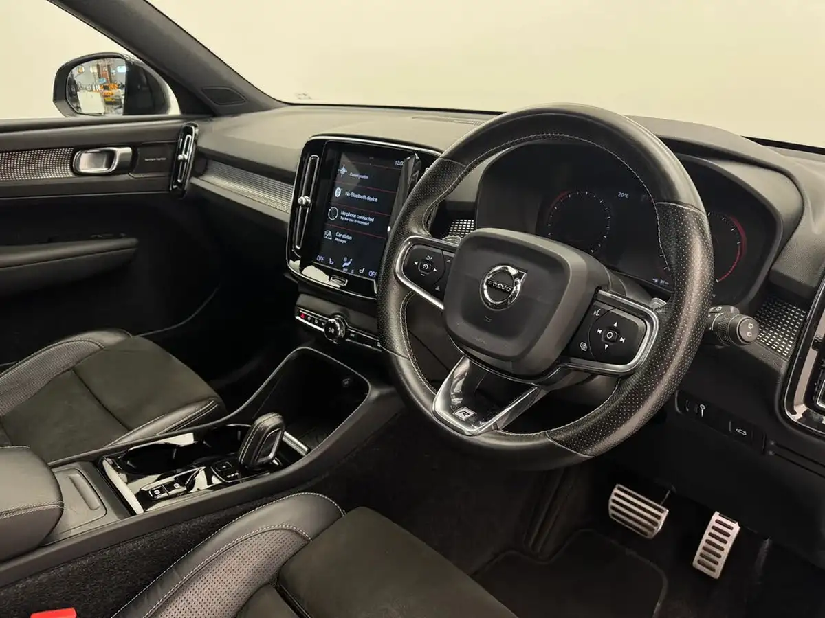 2018-volvo-xc40-20td-d4-first-edition-big-21