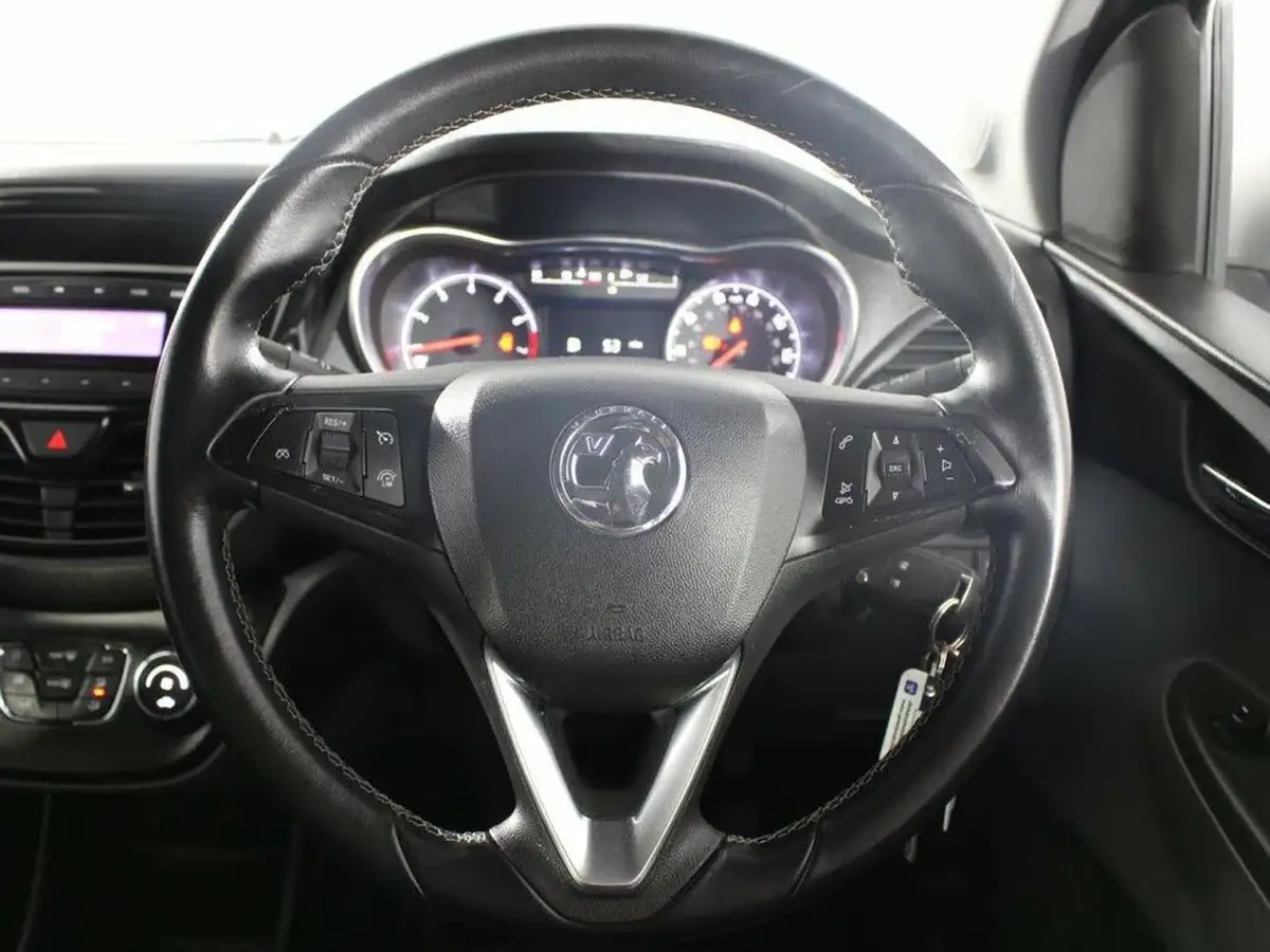 2015-vauxhall-viva-10-sl-big-15