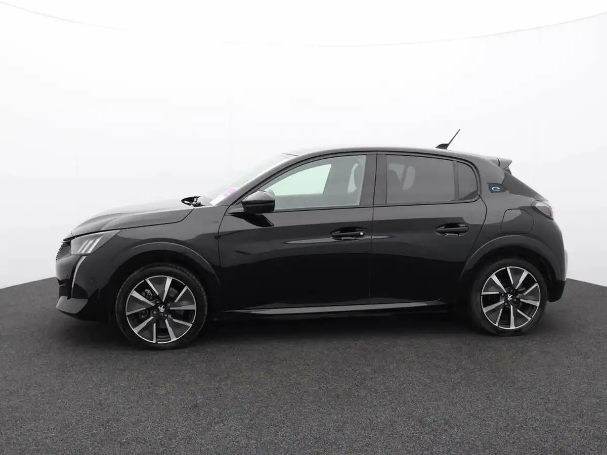 2022-peugeot-208-e-gt-premium-big-4