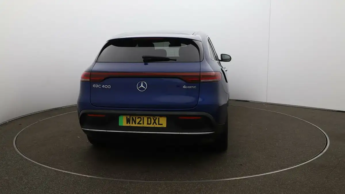 2021-mercedes-benz-eqc-e-eqc-400-amg-line-big-56