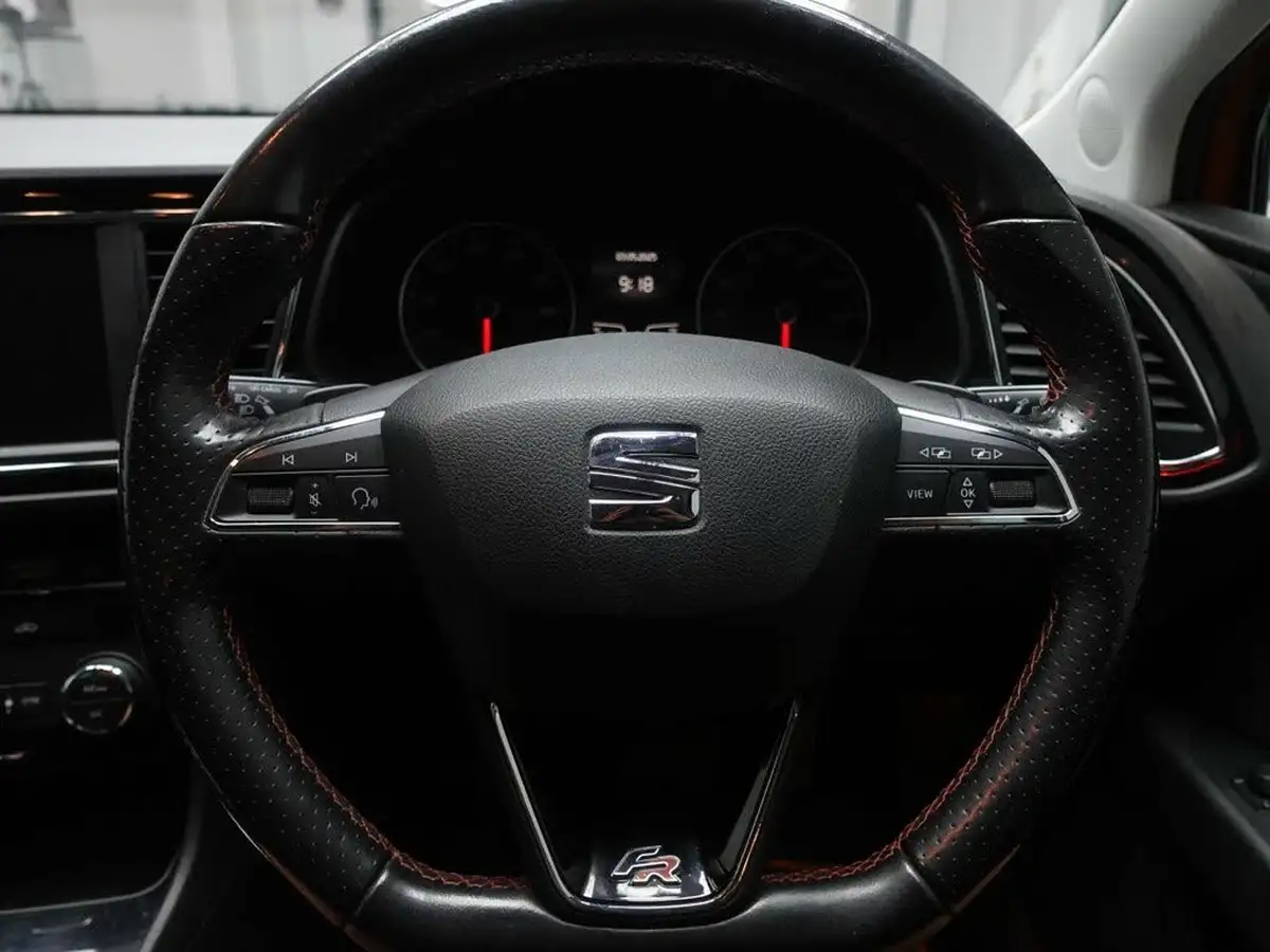 2018-seat-leon-18-tsi-fr-technology-estate-5d-dsg-big-22