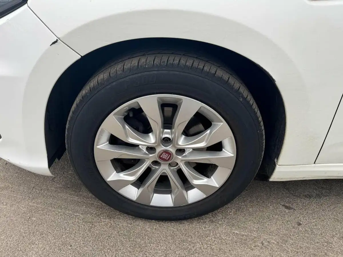 2018-fiat-tipo-14-easy-plus-hatchback-big-14