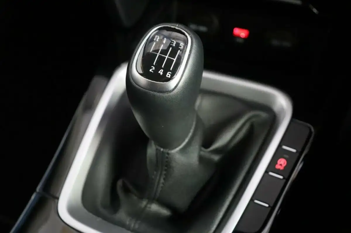 2022-kia-xceed-10-t-gdi-connect-big-25