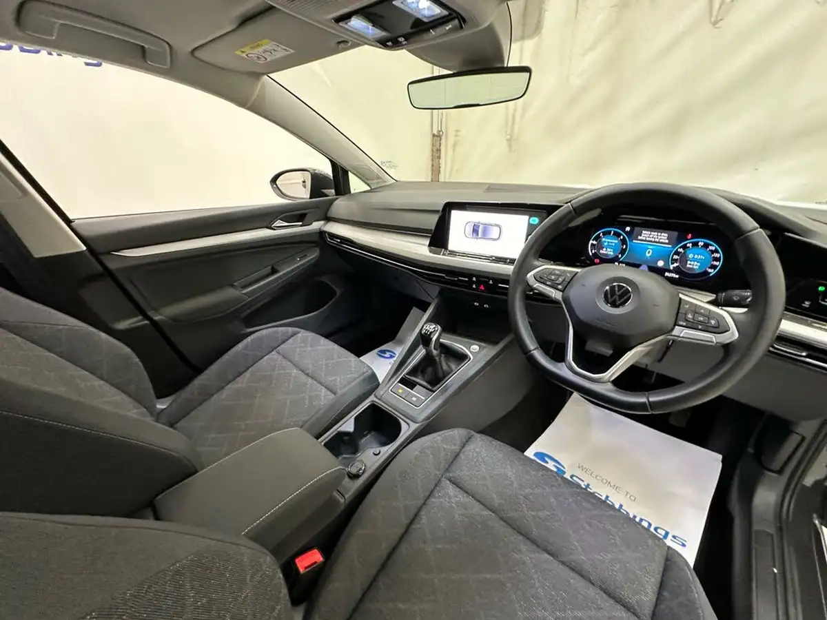 2020-volkswagen-golf-20tdi-life-hatchback-big-7