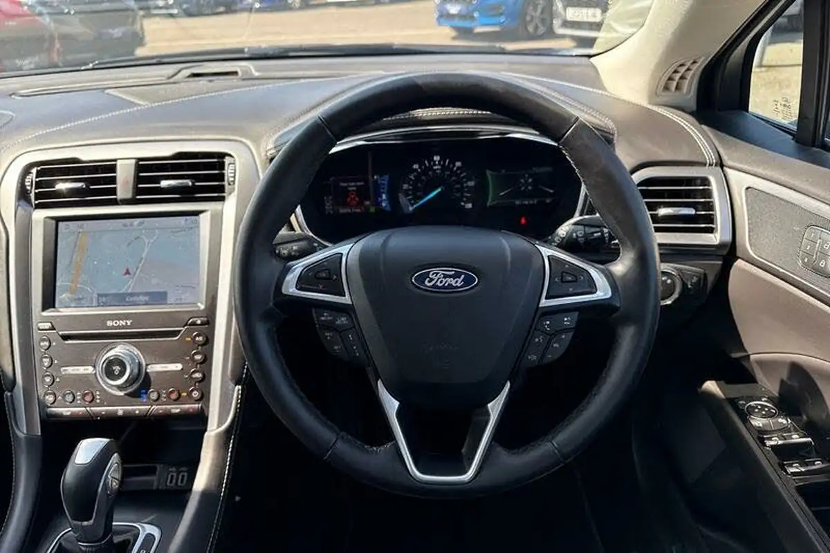2022-ford-mondeo-20-tivct-vignale-estate-5d-big-11