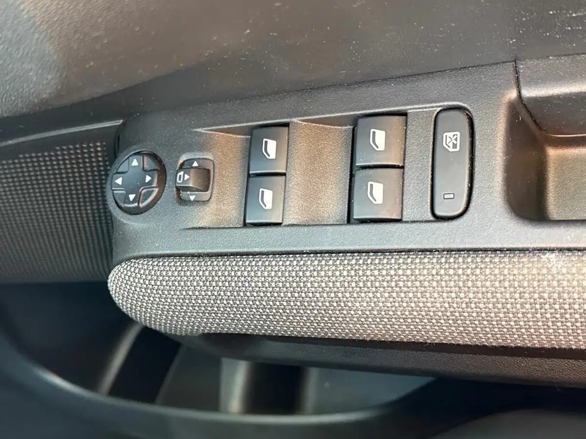 2018-citroen-c3-aircross-16bluehdi-flair-120ps-ss-big-20