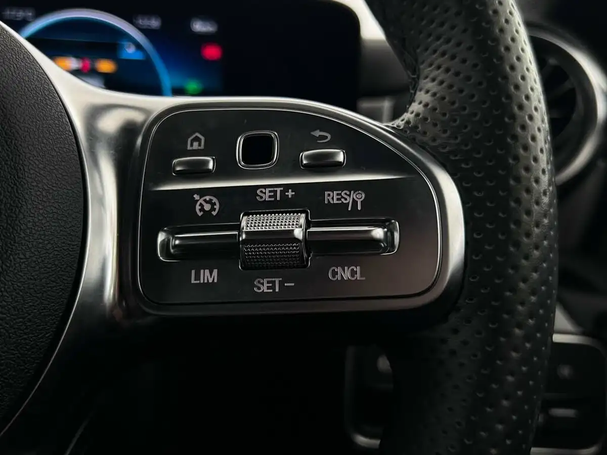 2021-mercedes-benz-cla-13-cla-200-amg-line-coupe-4d-big-12