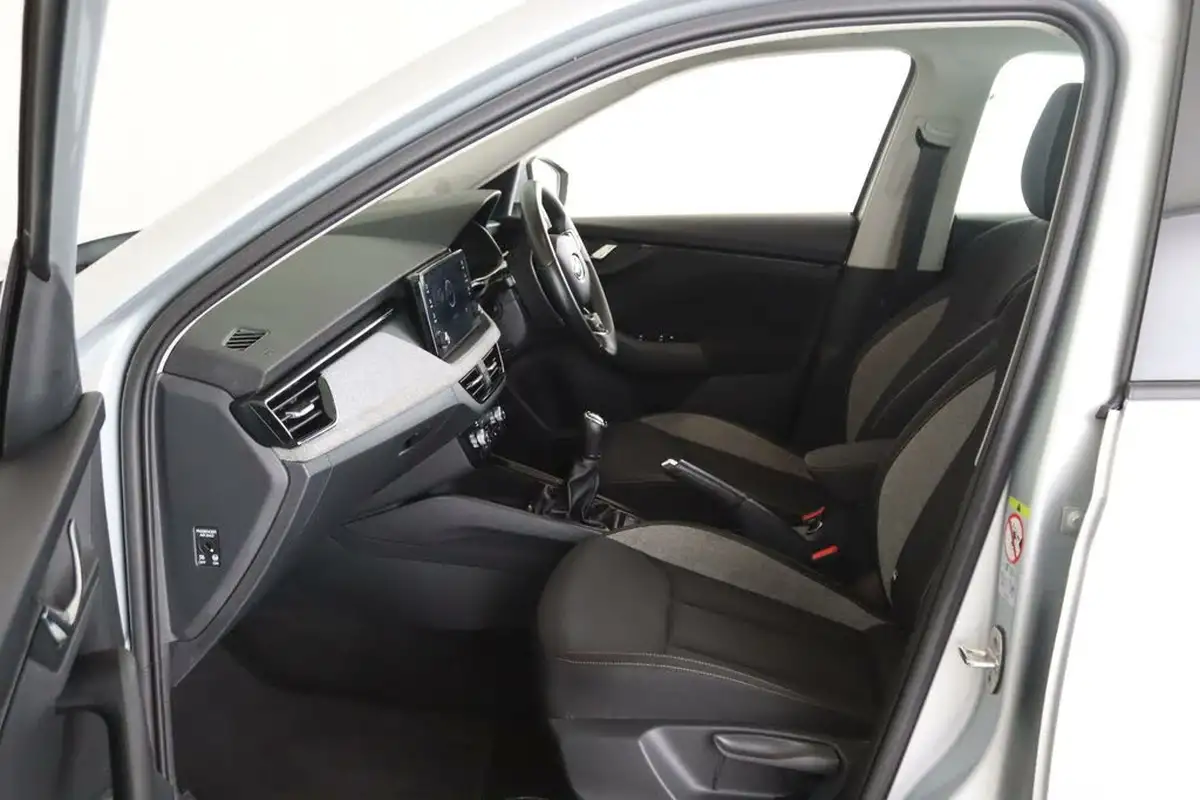2024-skoda-kamiq-10-tsi-se-95ps-big-9