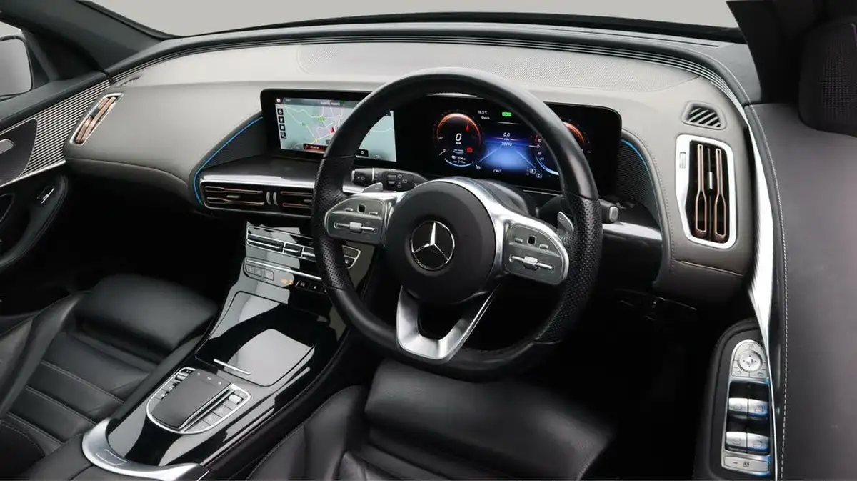 2022-mercedes-benz-eqc-e-eqc-400-amg-line-premium-big-9