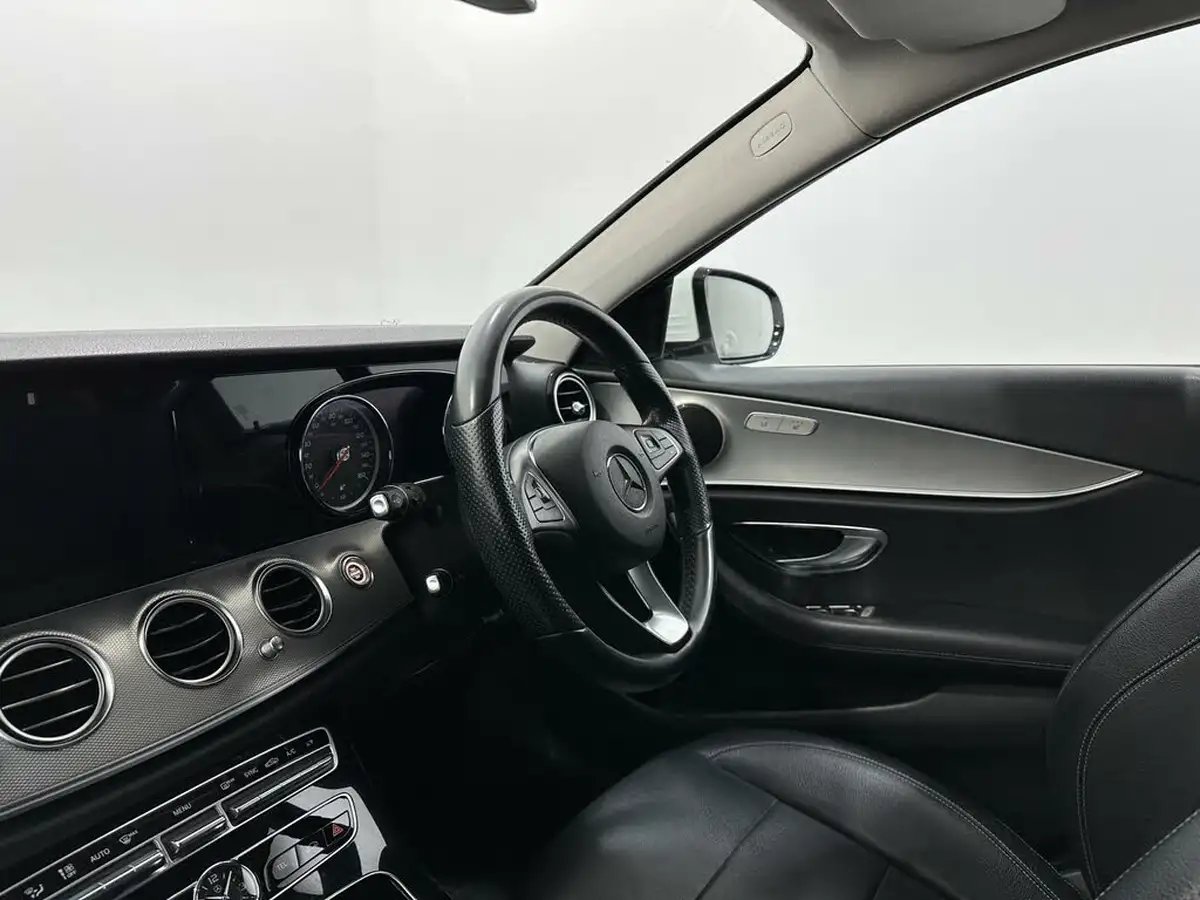 2017-mercedes-benz-e-class-20d-e220d-se-ss-estate-5d-big-28