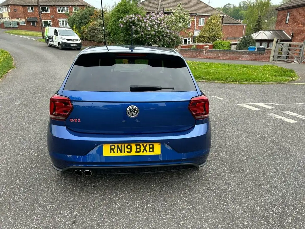2019-volkswagen-polo-20-tsi-gti-big-5