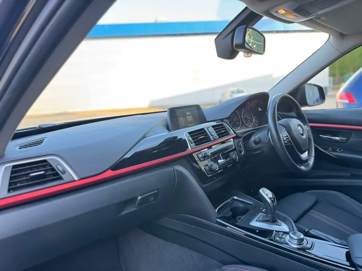 2016-bmw-3-series-20-320i-sport-saloon-4d-auto-big-27