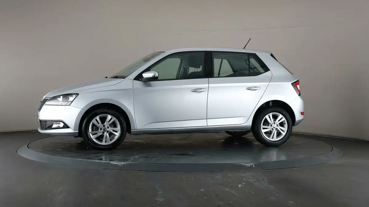 2019-skoda-fabia-10-mpi-se-60ps-hatchback-big-36