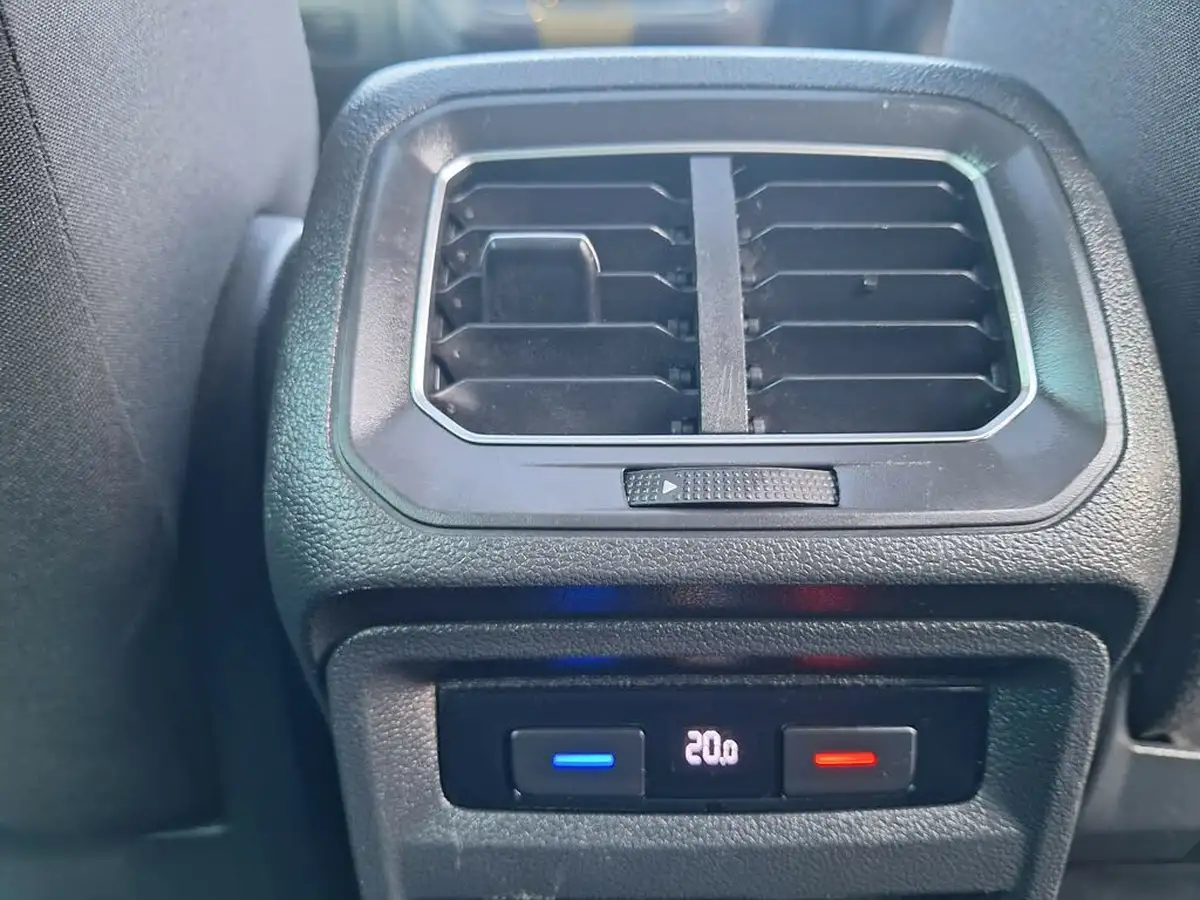 2016-volkswagen-tiguan-20-tsi-sel-dsg-big-20