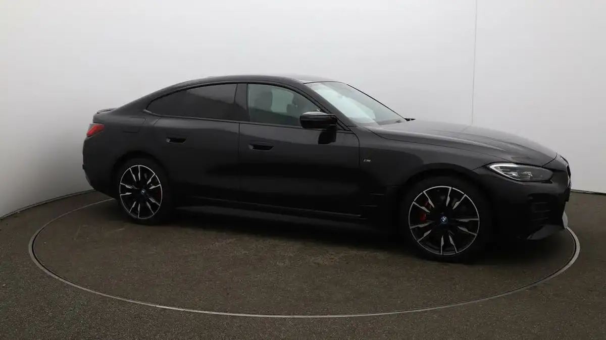 2022-bmw-i4-e-m50-big-46