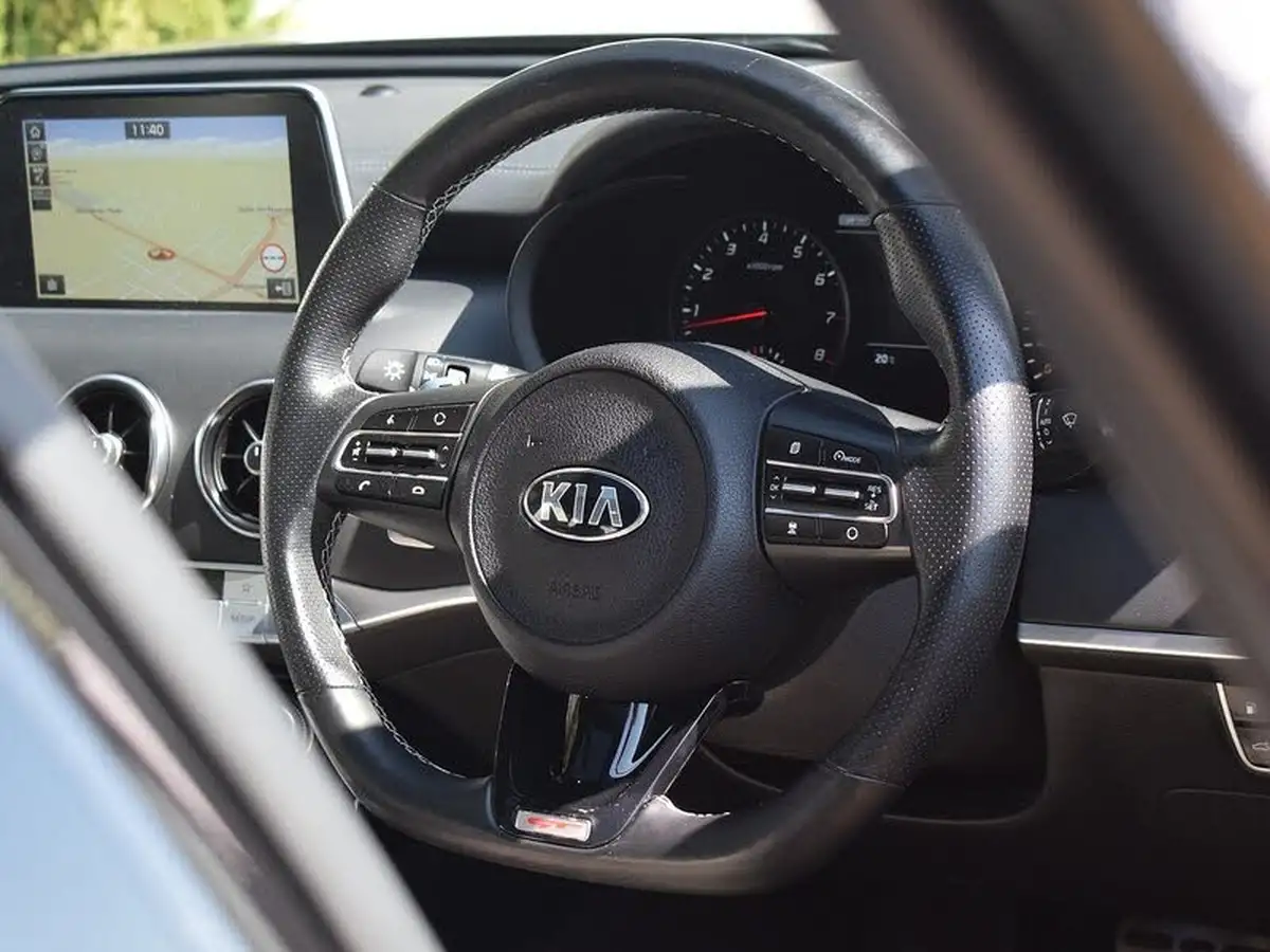 2019-kia-stinger-33-t-gdi-gt-s-365bhp-big-11