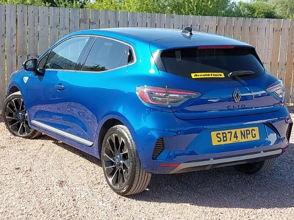 2025-renault-clio-16-esprit-alpine-big-1