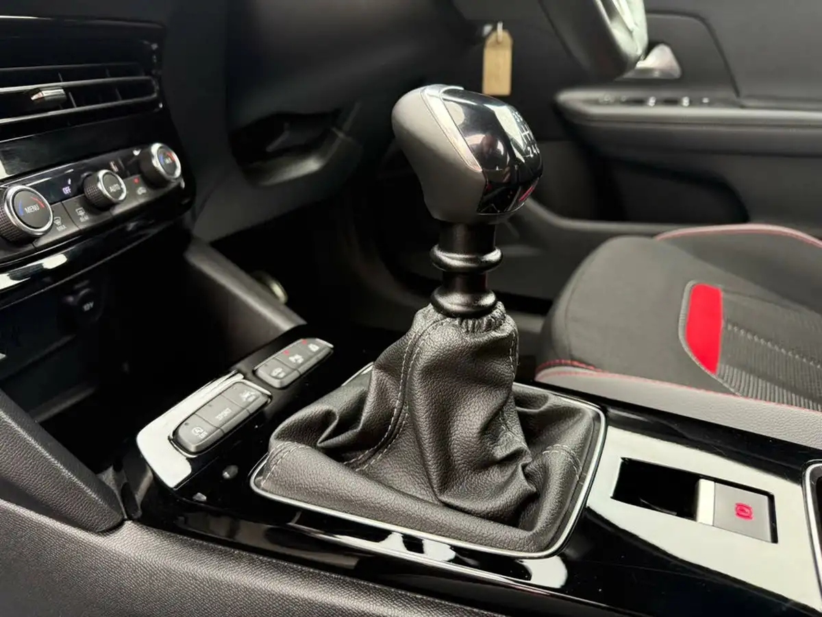2023-vauxhall-mokka-12-gs-136ps-big-42