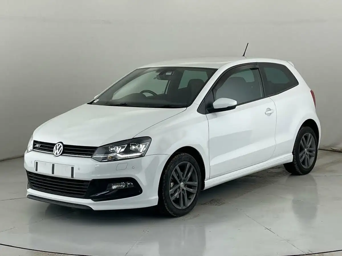 2016-volkswagen-polo-12-tsi-r-line-3d-big-2