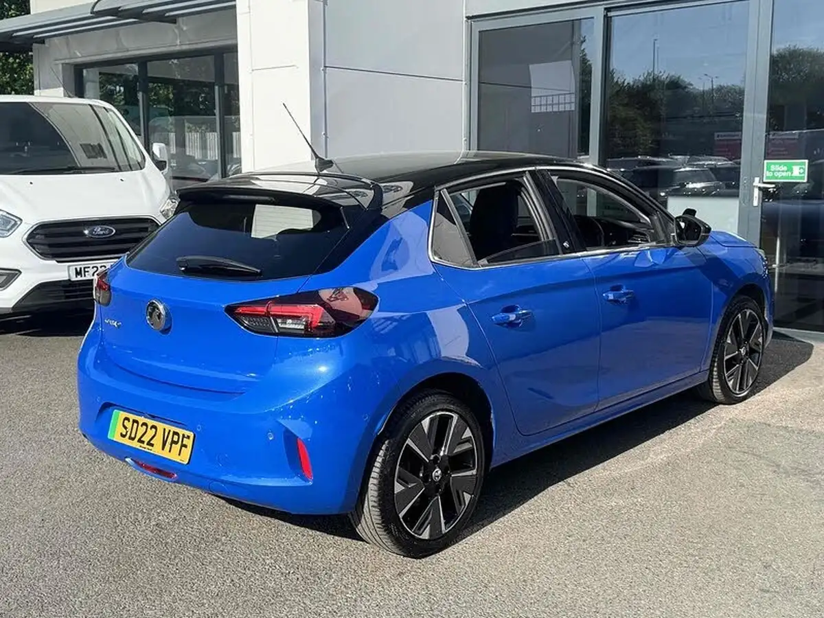 2022-vauxhall-corsa-e-elite-premium-big-13