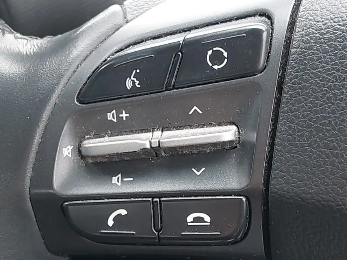 2018-hyundai-kona-10-t-gdi-se-big-14