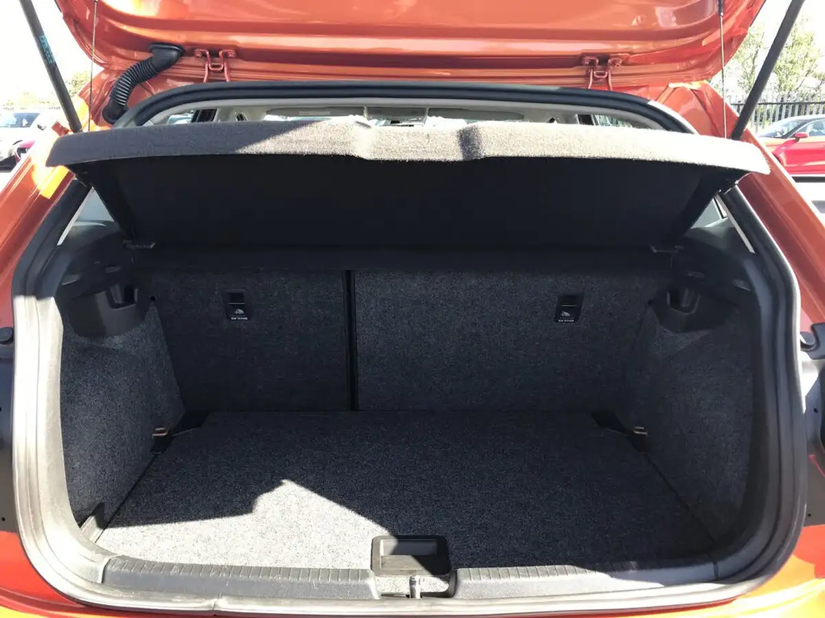 2018-volkswagen-polo-10-tsi-se-big-6