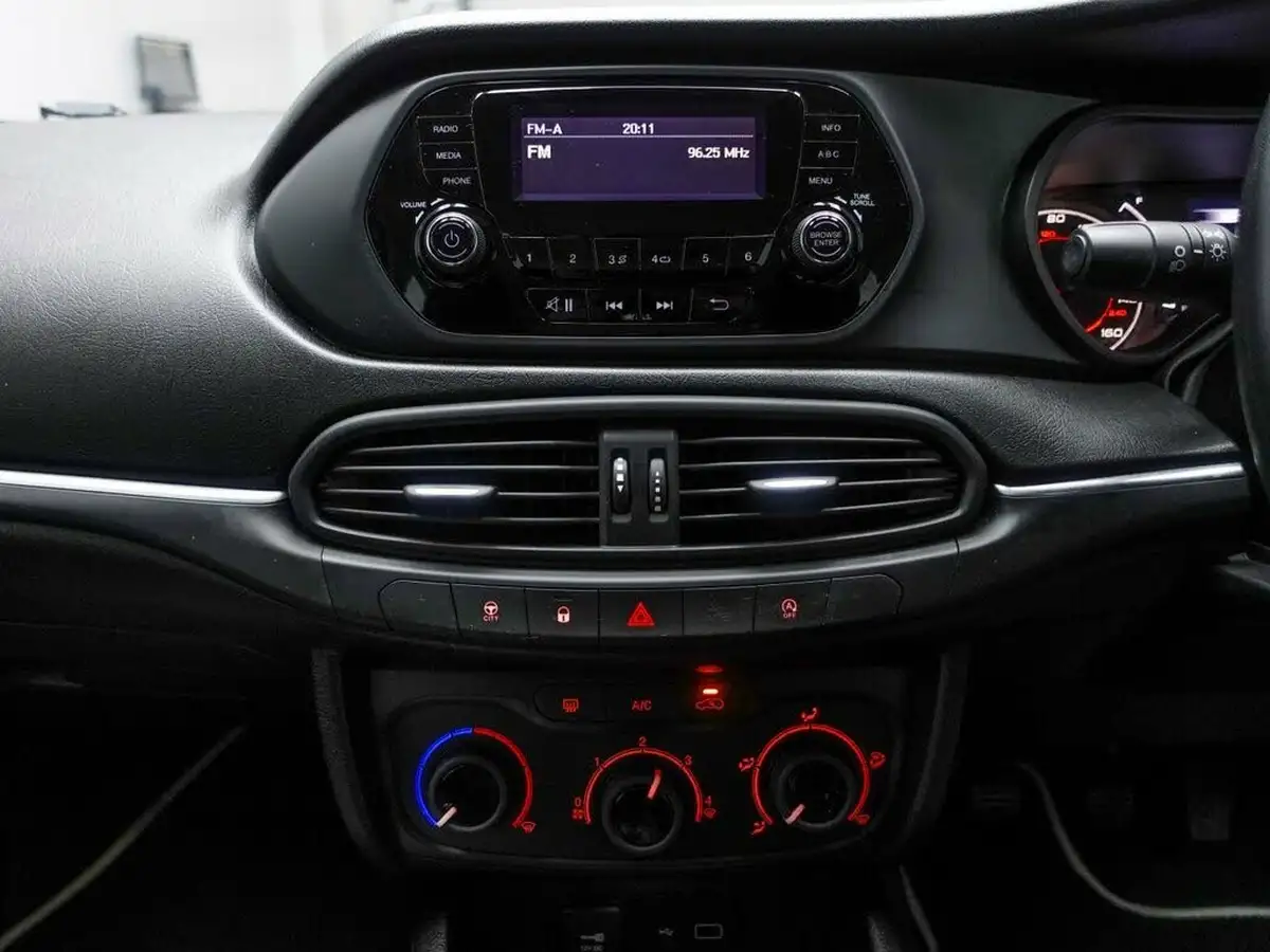 2020-fiat-tipo-14-easy-hatchback-5d-big-22