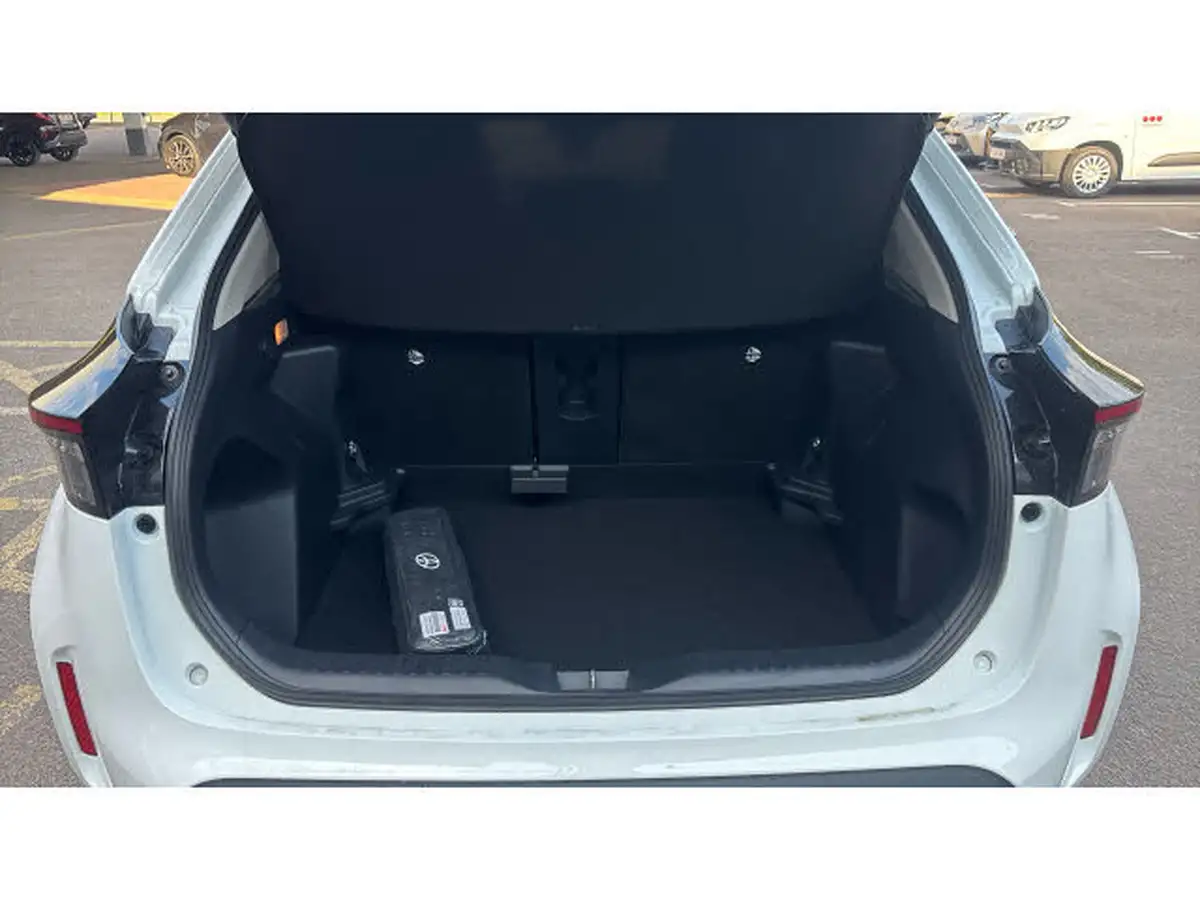 2024-toyota-yaris-cross-15-vvt-i-excel-awd-i-big-13